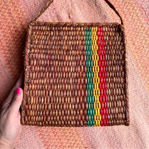 Cute over the shoulder straw bag, handmade in Peru